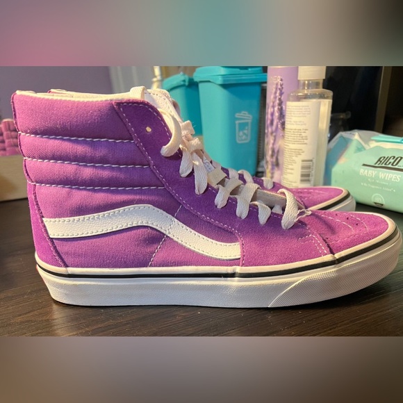 Vans - Picture 3 of 4